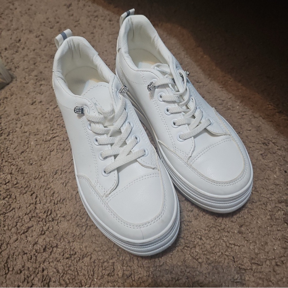 White platform sneakers